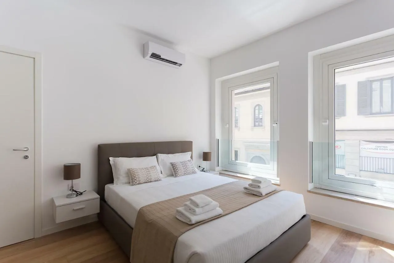 Meravigli 16 - Apt B - Duomo City Center Elegant Apartment Milan 0*,  Italy